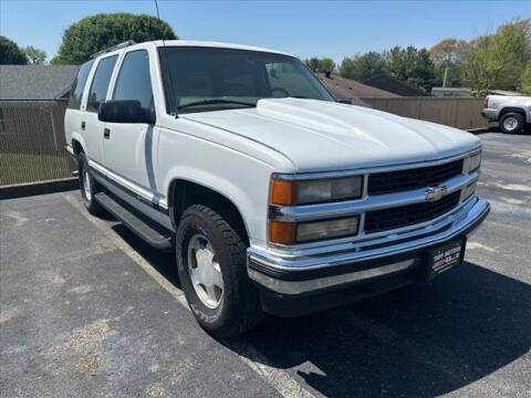 1999 Chevrolet Tahoe for sale at TAPP MOTORS INC in Owensboro KY