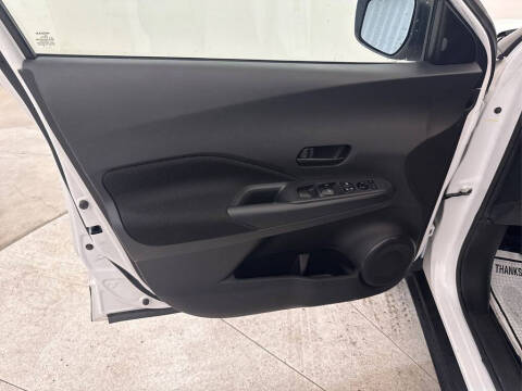 2022 Nissan Kicks S