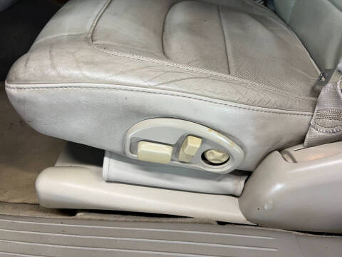 2004 Cadillac DeVille