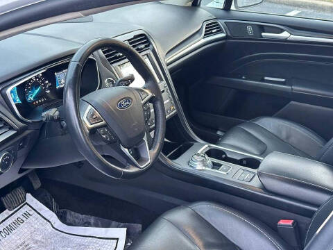 2019 Ford Fusion Hybrid Titanium