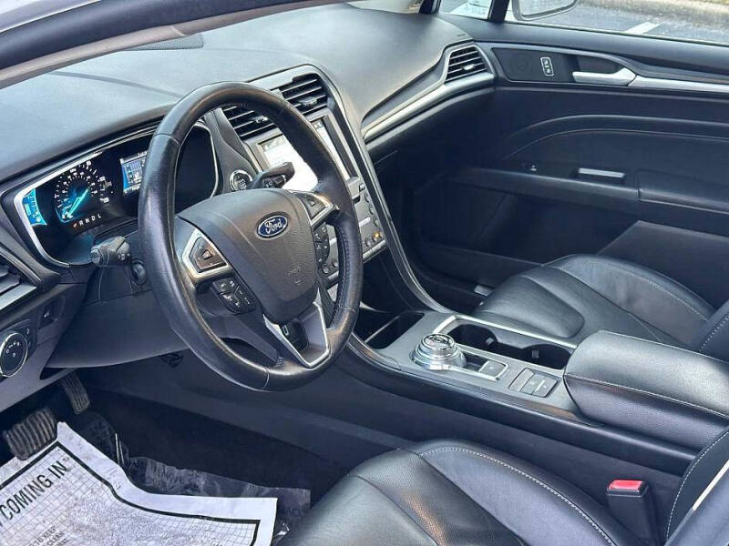 2019 Ford Fusion Hybrid Titanium