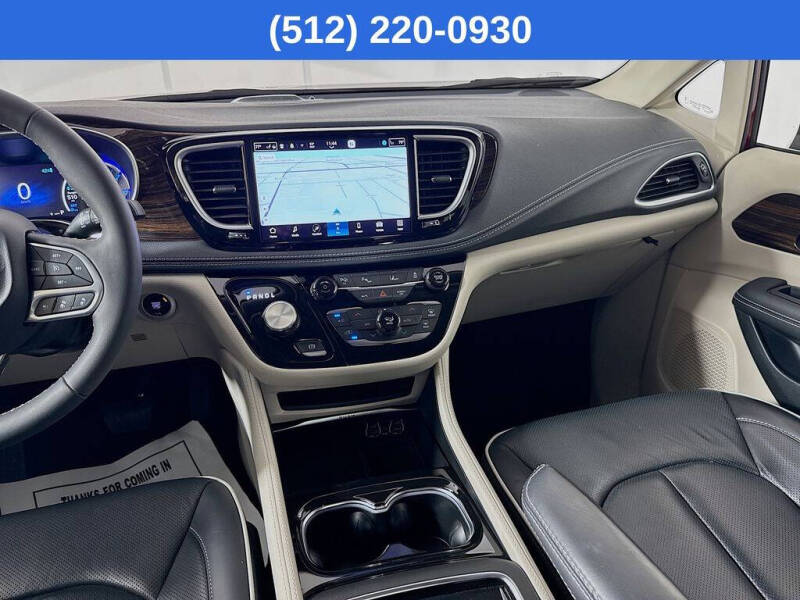 2023 Chrysler Pacifica Plug-In Hybrid Limited