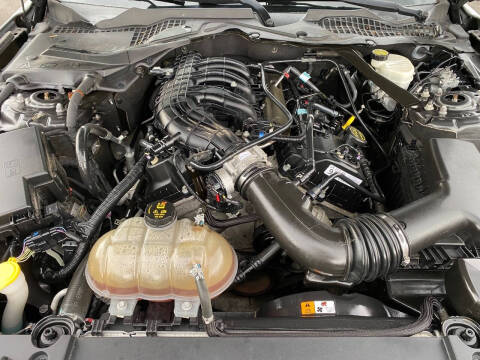 2017 Ford Mustang V6