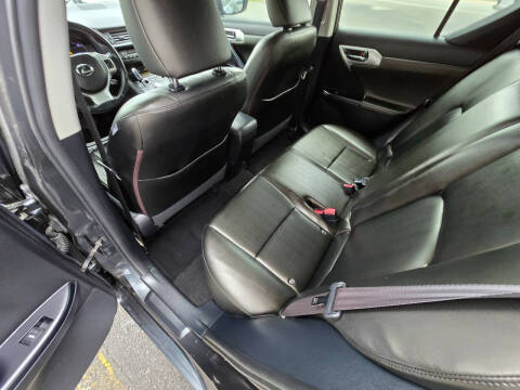 2011 Lexus CT 200h Premium