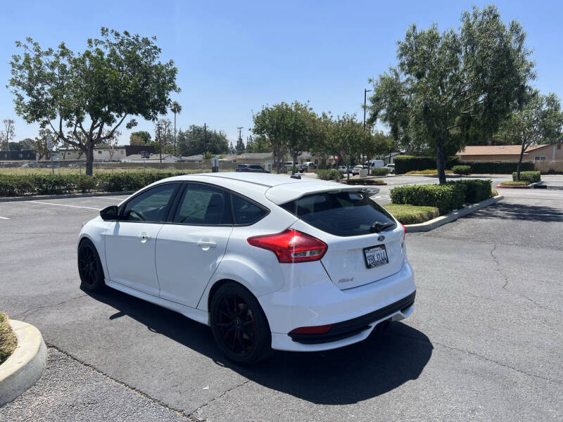 2018 Ford Focus ST