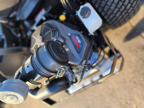 2023 Dixie Chopper Eagle 2754KW