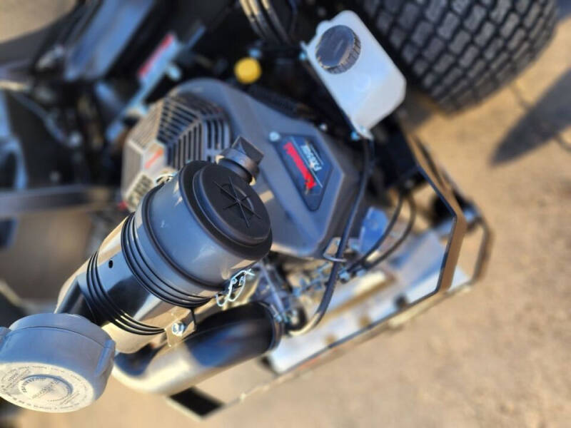 2023 Dixie Chopper Eagle 2754KW