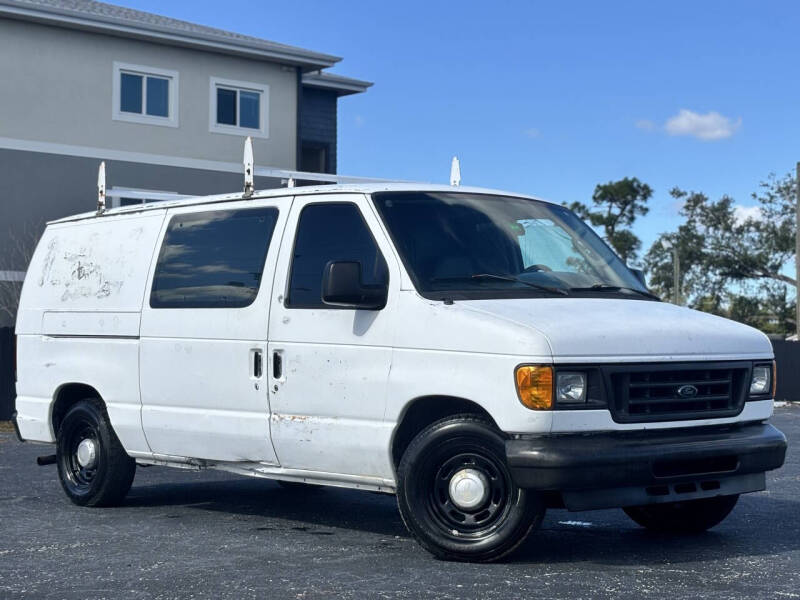 2004 Ford E-Series E-150