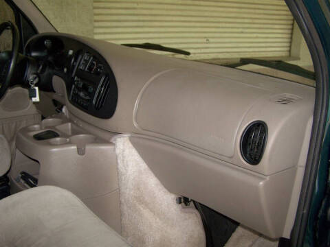 2000 Ford E-Series E-150