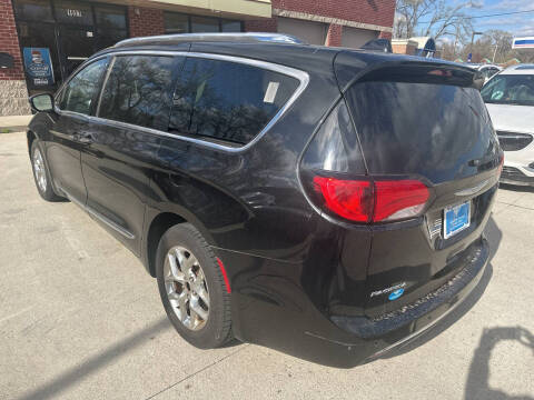 2017 Chrysler Pacifica Limited