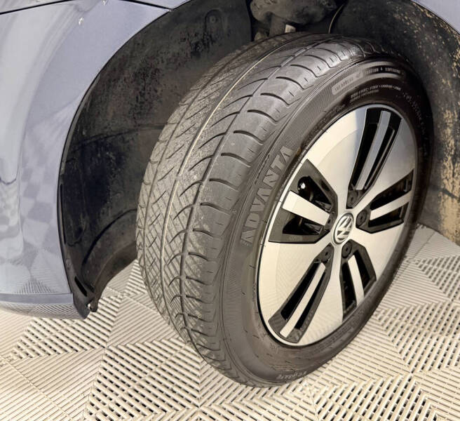 2016 Volkswagen e-Golf SE