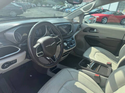 2018 Chrysler Pacifica Touring L