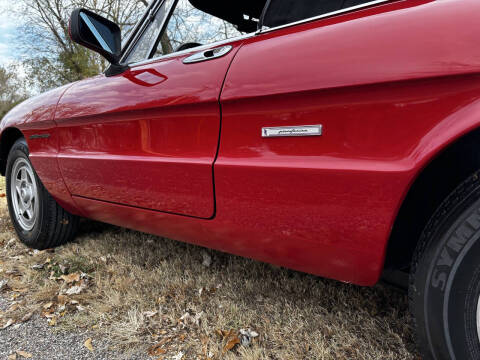 1988 Alfa Romeo Spider Veloce