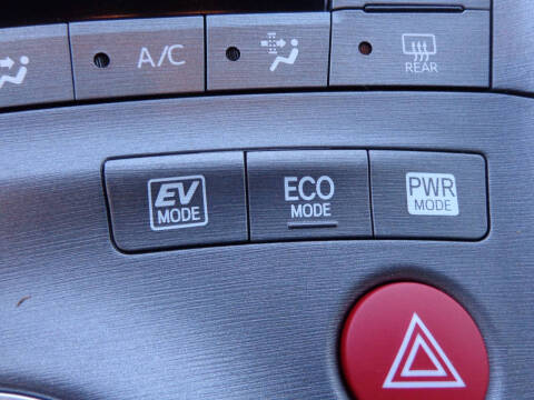 2013 Toyota Prius Three