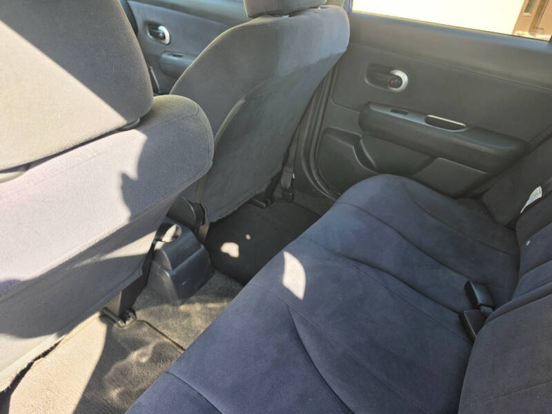 2009 Nissan Versa 1.8 SL FE+