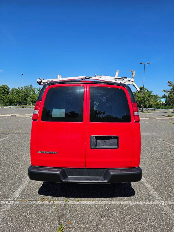 2016 Chevrolet Express 2500