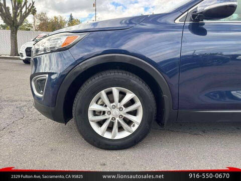 2017 Kia Sorento LX