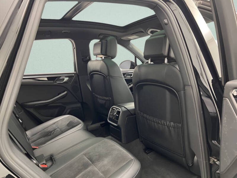 2016 Porsche Macan S