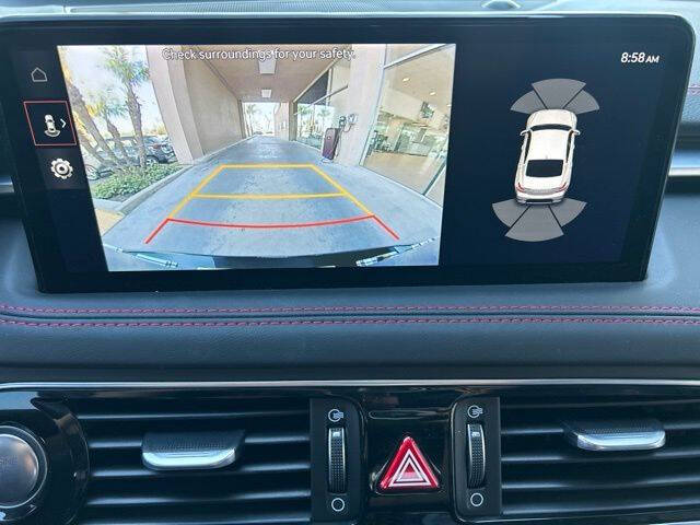 2023 Genesis G70