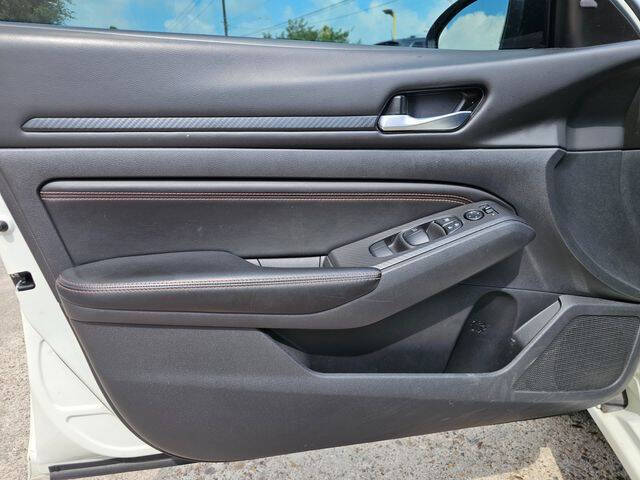 2021 Nissan Altima 2.5 SR