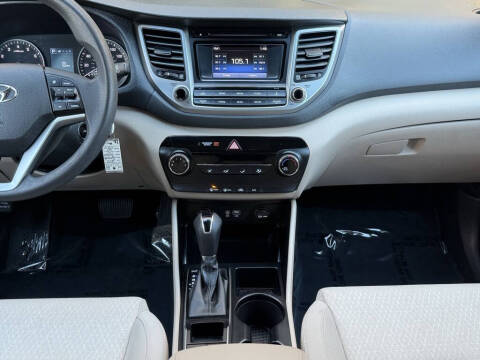 2017 Hyundai Tucson SE