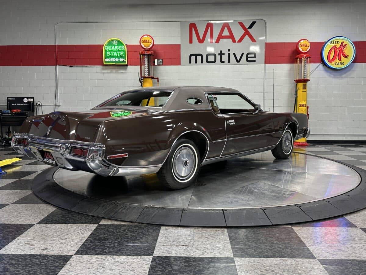 1973 Lincoln Continental 8