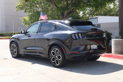 2022 Ford Mustang Mach-E Premium