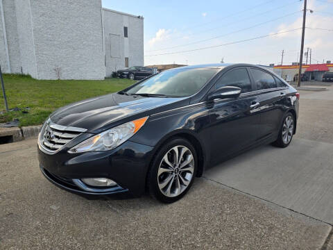 2013 Hyundai Sonata for sale at DFW Autohaus in Dallas TX