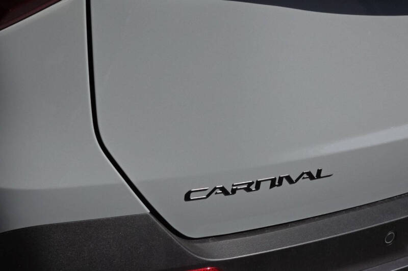 2026 Kia Carnival SX