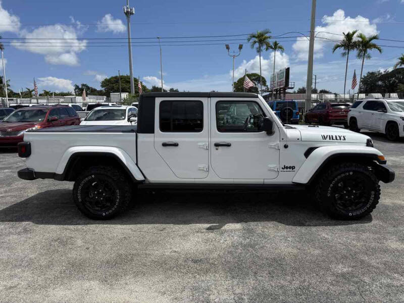 2023 Jeep Gladiator Willys