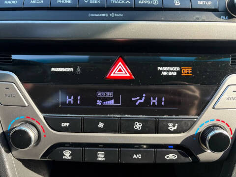 2017 Hyundai Elantra