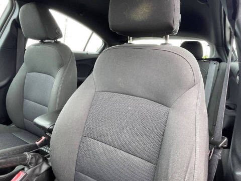 2017 Chevrolet Cruze LT Manual