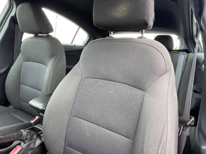 2017 Chevrolet Cruze LT Manual