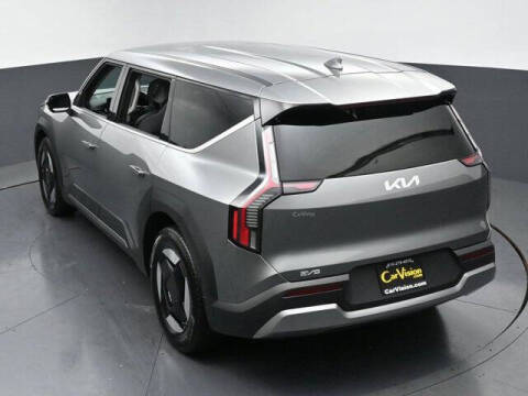2024 Kia EV9 Light Long Range