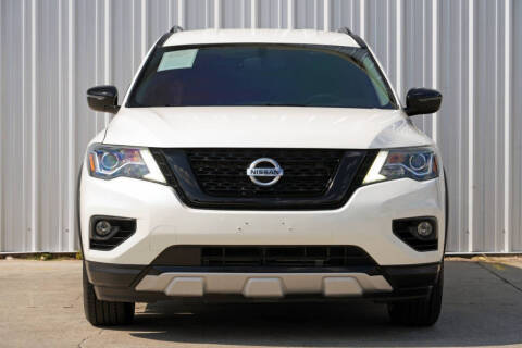 2020 Nissan Pathfinder SV