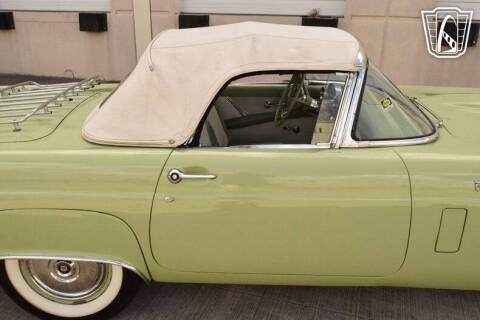 1956 Ford Thunderbird