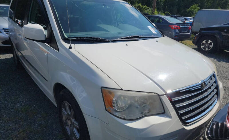 2010 Chrysler Town and Country for sale at Highland Park Motors Inc. in Highland Park NJ