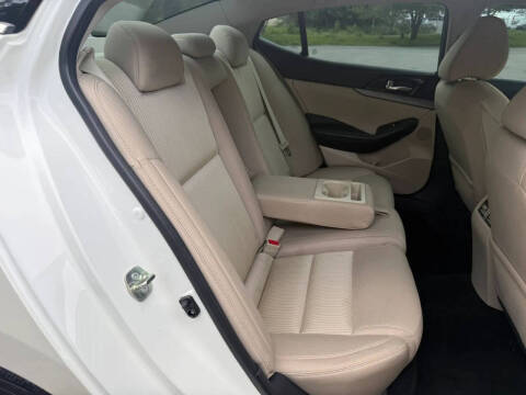 2017 Nissan Maxima