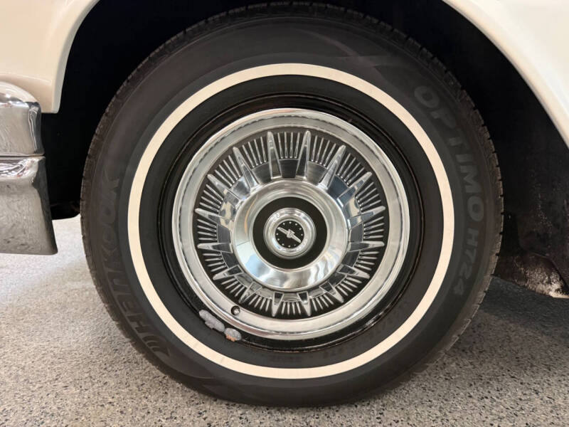 1964 Ford Thunderbird