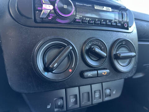 2008 Volkswagen New Beetle Triple White