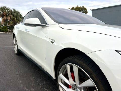 2013 Tesla Model S Performance