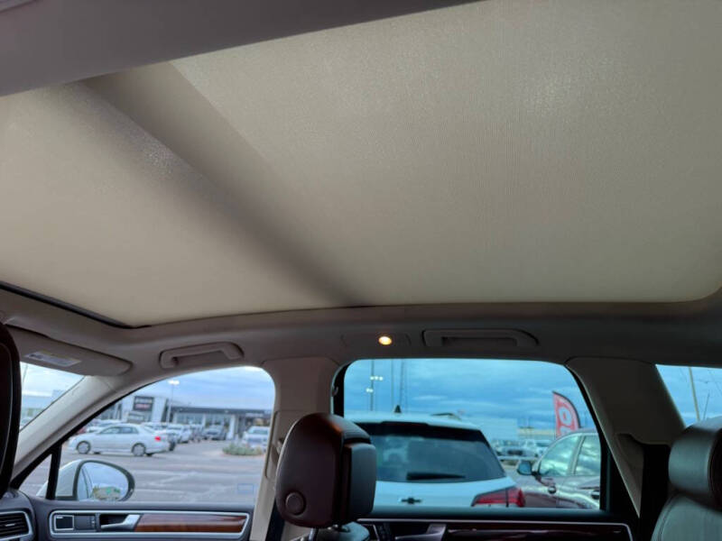 2011 Volkswagen Touareg TDI Executive