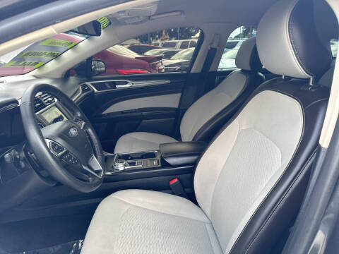 2019 Ford Fusion SE