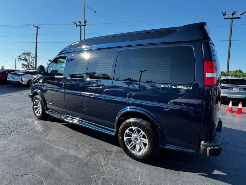 2025 Chevrolet Express 2500