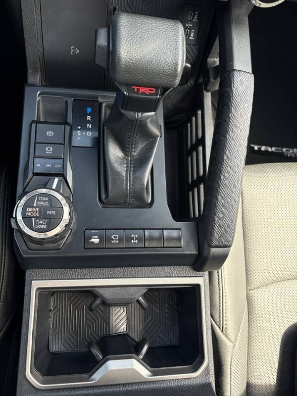 2024 Toyota Tacoma TRD Off-Road