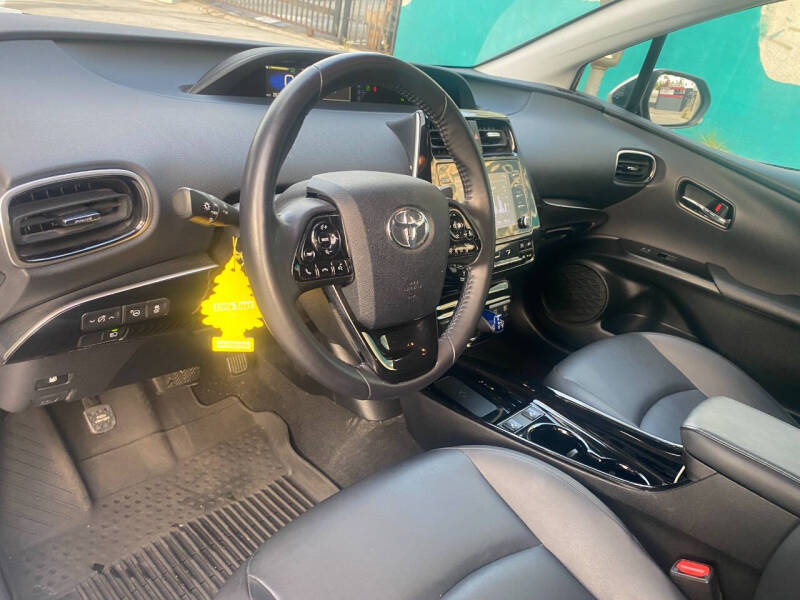 2022 Toyota Prius XLE