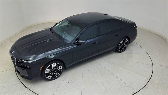 2024 BMW 7 Series 740i