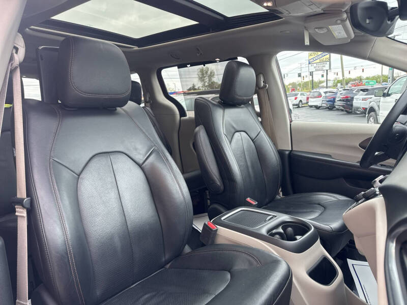2018 Chrysler Pacifica Touring L Plus