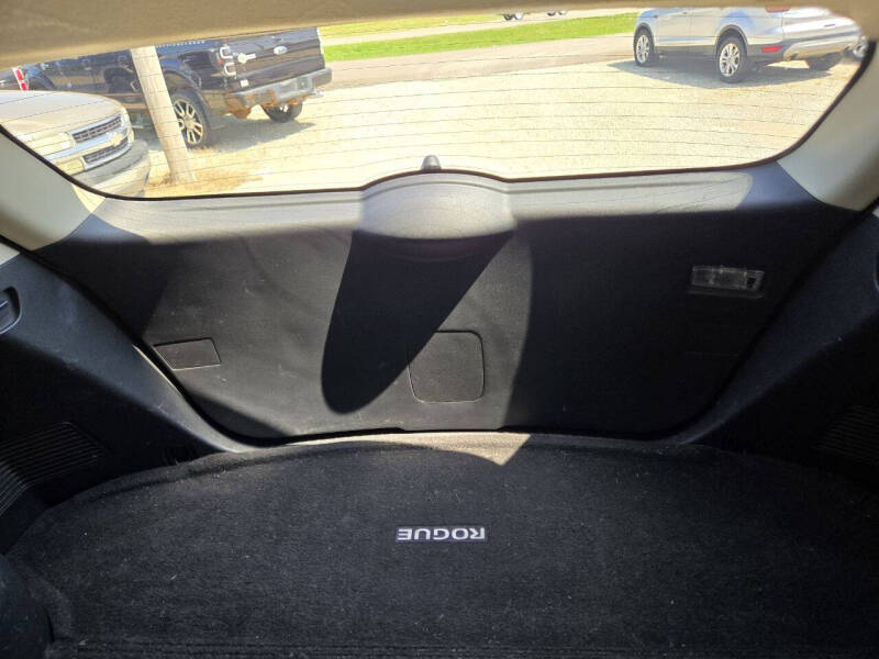 2012 Nissan Rogue SV w/SL Package