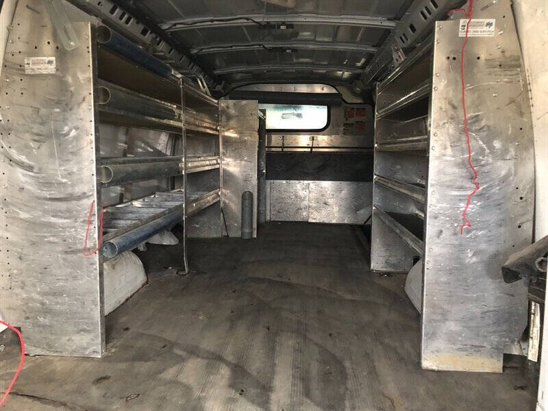 2017 GMC Savana 2500